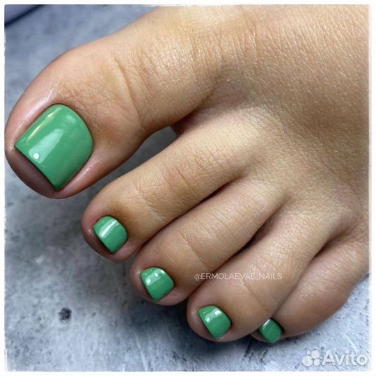 Маникюр и педикюр