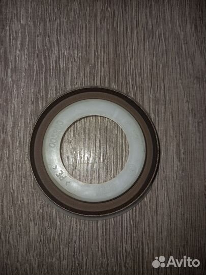 Сальник коленвала BMW