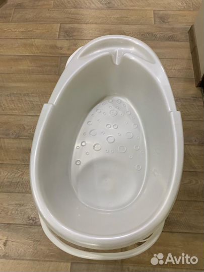 Ванночка для купания с подставкой