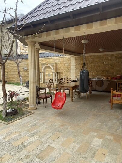 Дом 220 м² на участке 6 сот.