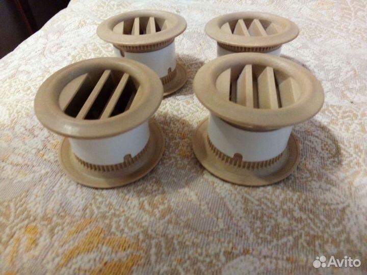 Вентиляционные втулки,в наличии 4шт