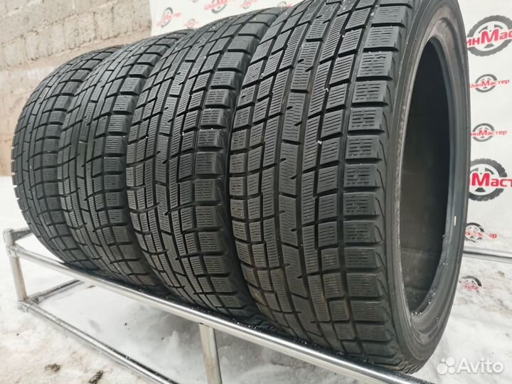 Yokohama Ice Guard IG20 215/45 R17