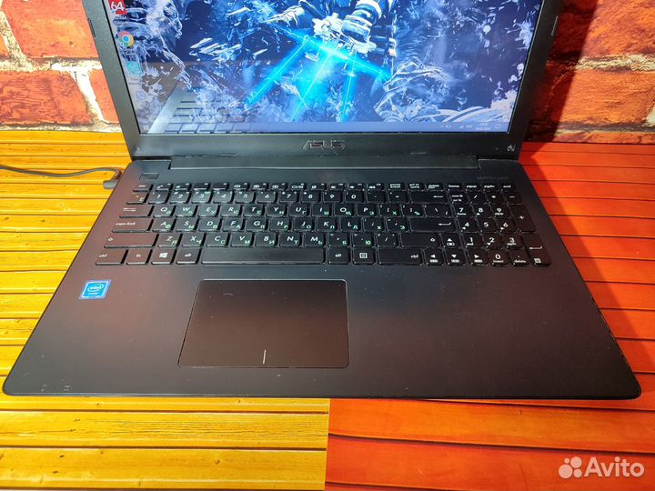 Asus X553MA - 4 Ядра \ 4 Озу \ 500 HDD