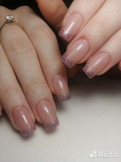 Наращивание ногтей