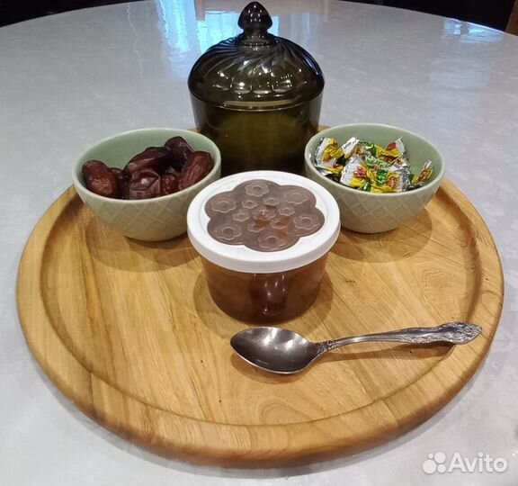 Доска разделочная и другая утварь из дерева