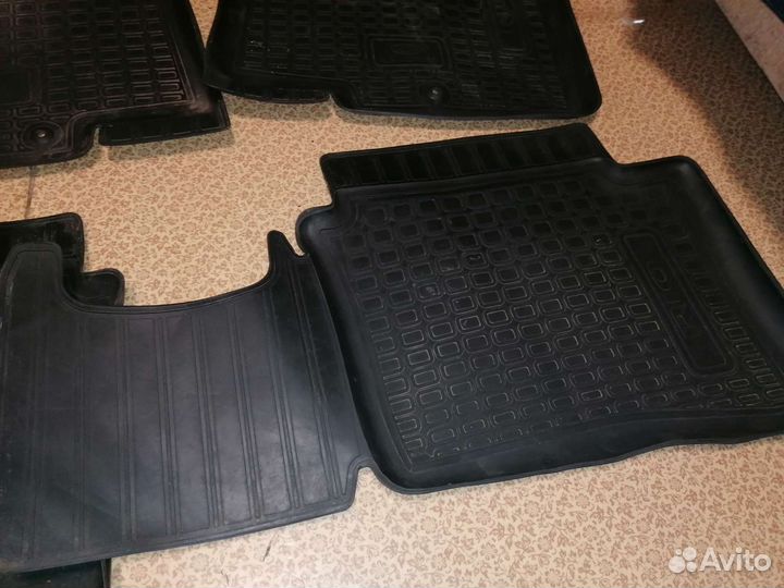 Резиновые коврики кия рио 3