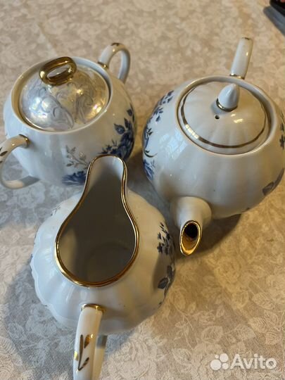 Заварной чайник, сахарница, молочница Дулево
