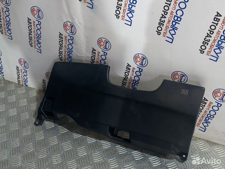 Накладка торпедо Toyota Camry