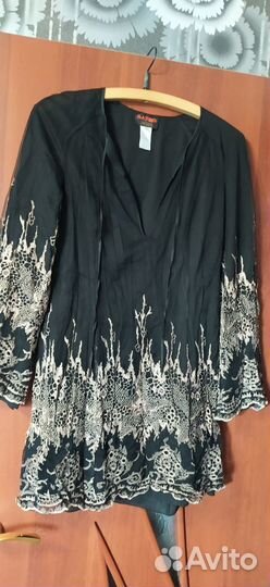 Платье-туника с кружевом