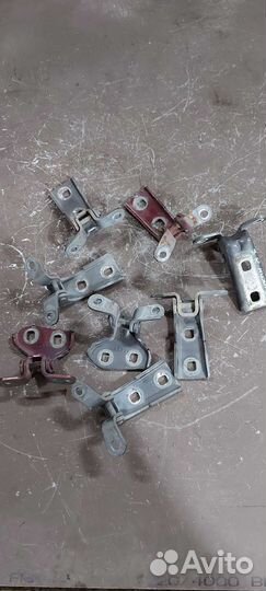 Петля двери Cadillac SRX