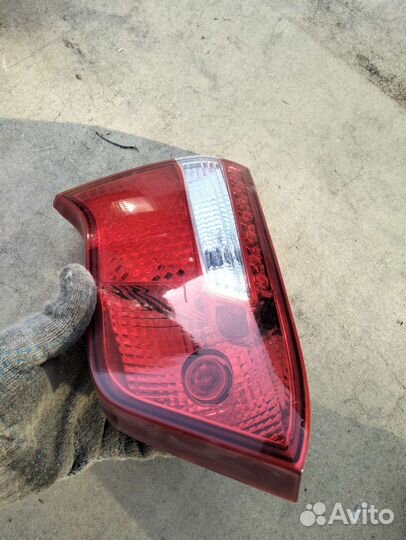 Задние внутренние фонари Kia Rio 3