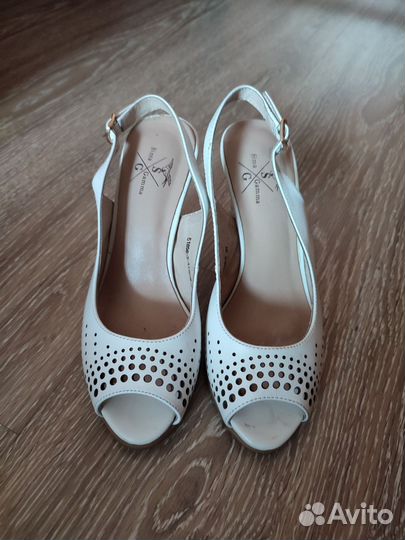 Босоножки, туфли