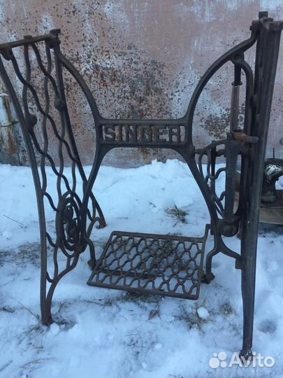 Швейная машинка зингер ножная