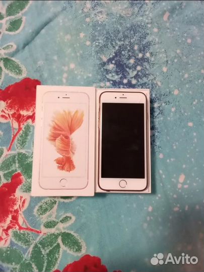 Телефон iPhone 6s