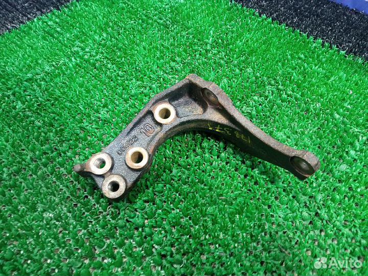 Кронштейн крепления двигателя Toyota venza