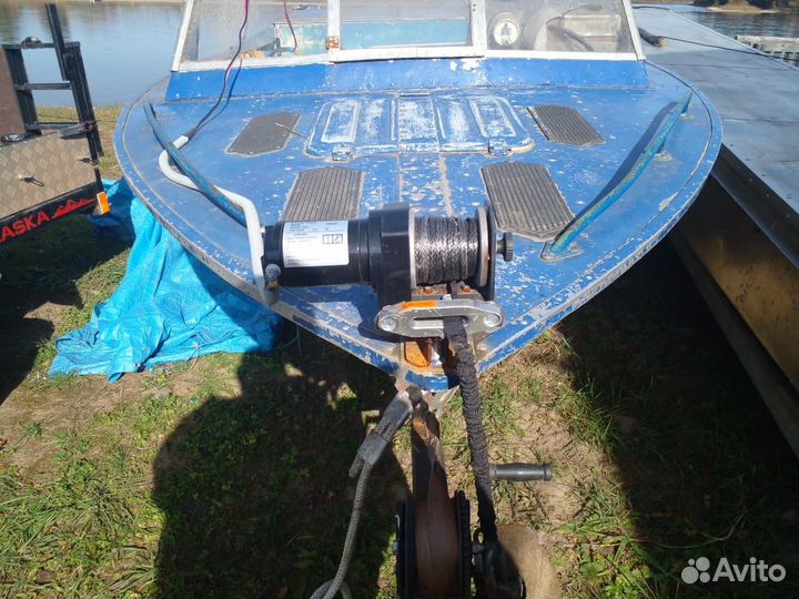 Водометный катер Томь 525