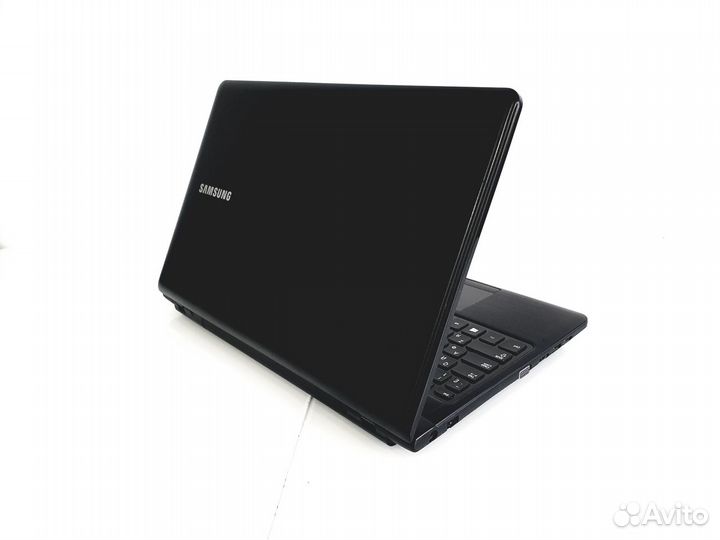 Ноутбук Samsung NP355 (AMD HD7470 1Gb / SSD500)