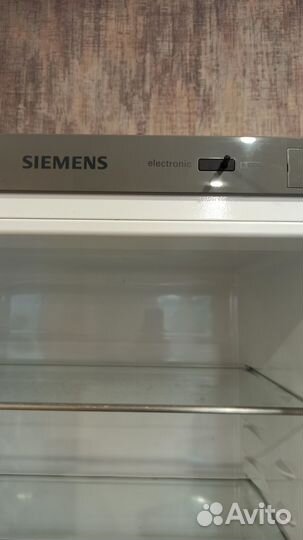Холодильник двухкамерный Siemens