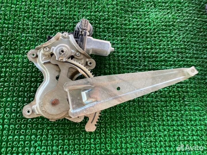 Стеклоподъемник прав. зад. Toyota Gx470, Land crui