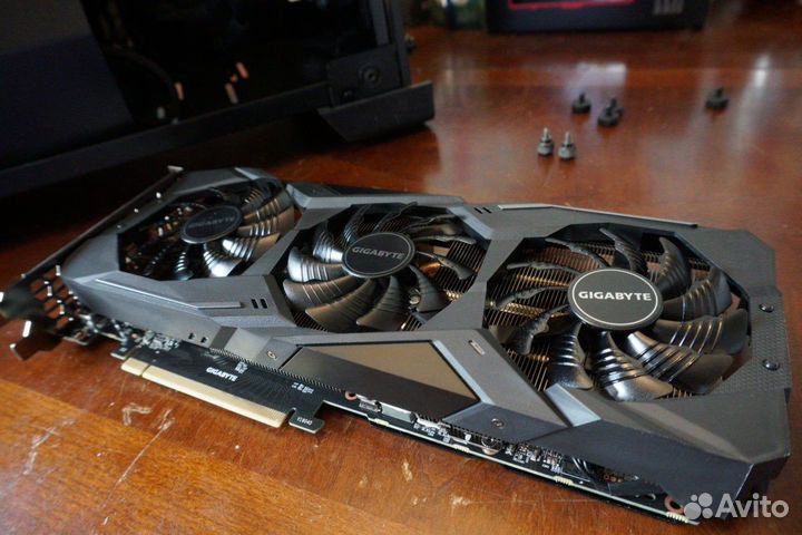Продам.gigabyte GeForce RTX 2070 super windforce O
