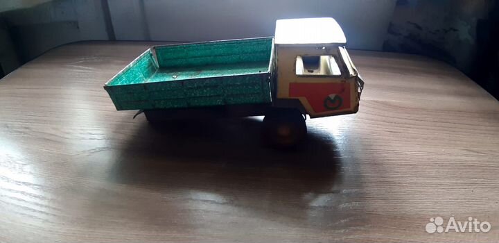 Игрушка СССР машинка 