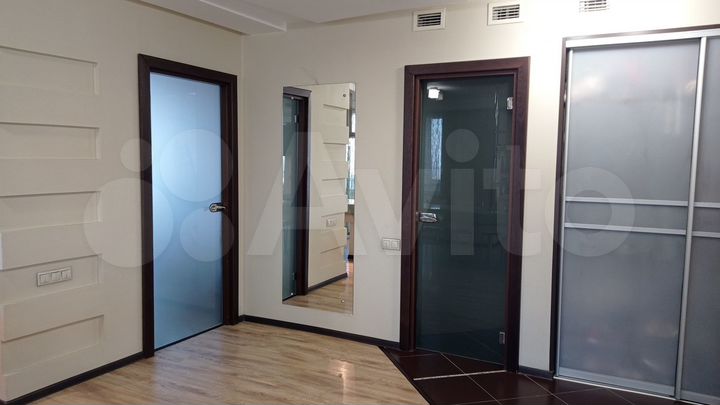 2-к. квартира, 104,2 м², 18/27 эт.