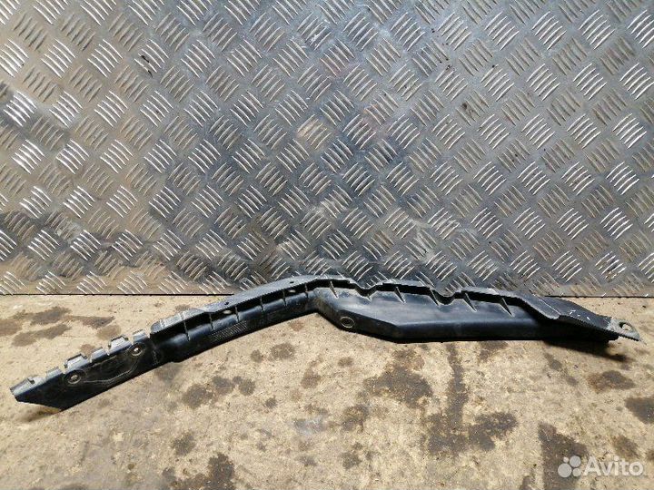 Кронштейн бампера передний левый Skoda Octavia A5