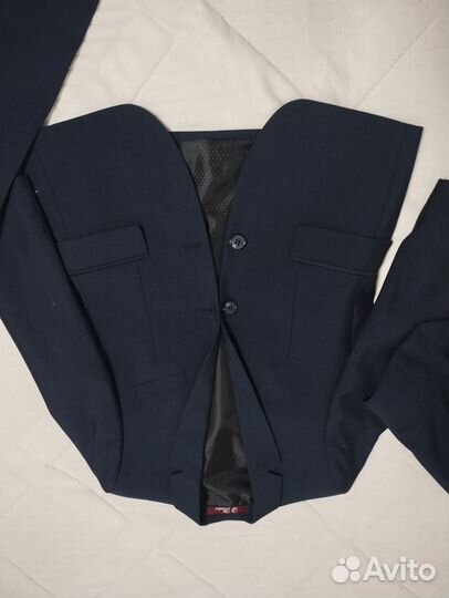 Школьный костюм