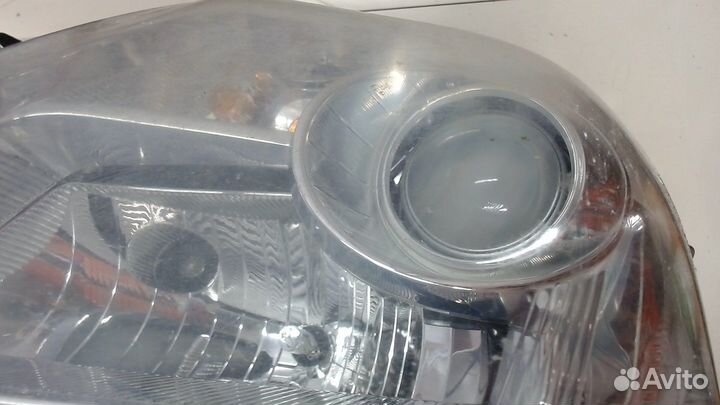 Фара (передняя) Toyota Avensis 3, 2010