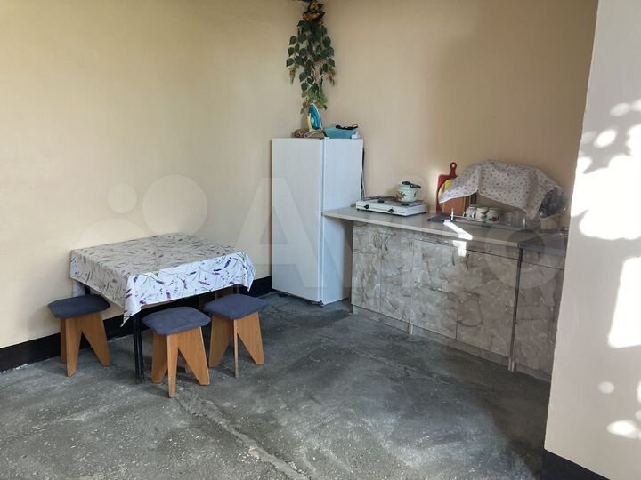 Комната 15 м² в 2-к., 1/1 эт.