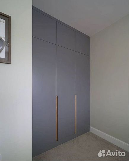 Шкаф распашной/ Прихожая