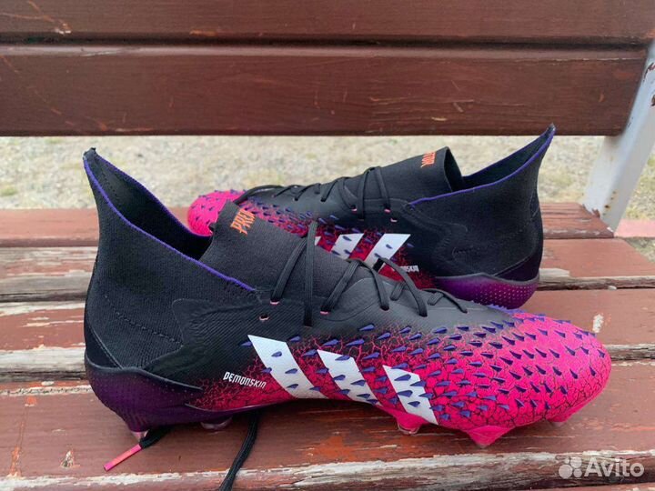 Бутсы adidas predator freak demon skin