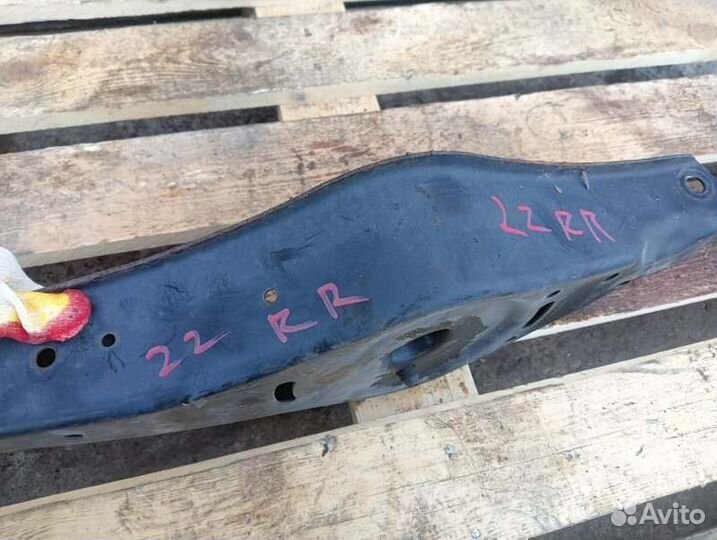 Рычаг задний правый Volkswagen Passat B6 1.8 BZB