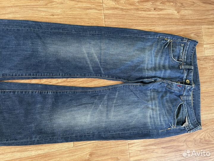 Джинсы унисекс 34 размер. Обхват бедер 116 см