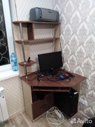 Стол компьютерный угловой