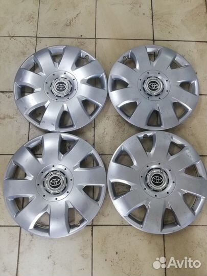 R16 Колпаки Toyota