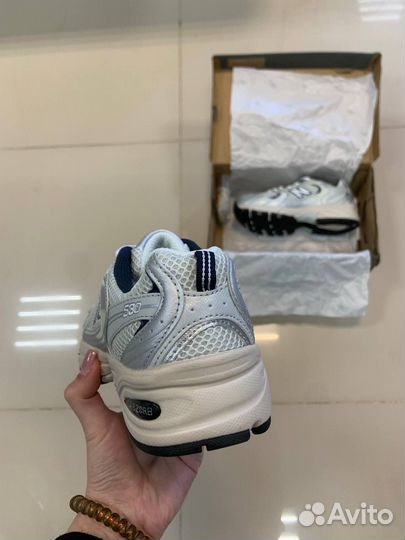 Кроссовки new balance 530