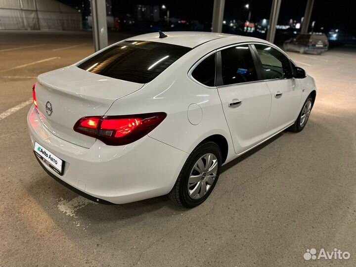 Opel Astra 1.6 AT, 2013, 88 150 км
