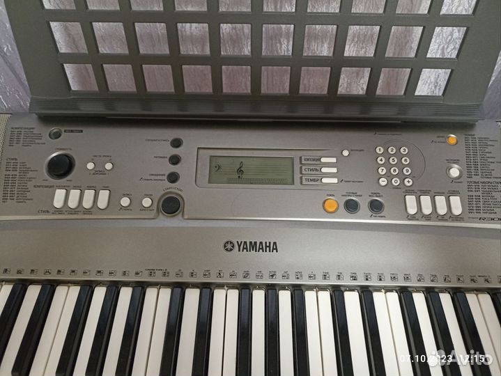 Синтезатор yamaha psr r300