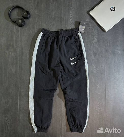 Спортивные штаны Nike Double Swoosh