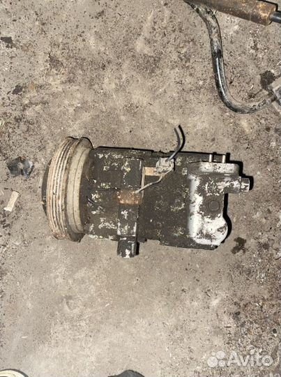 Насос кондиционера Hyundai lantra J2