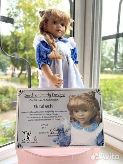 Коллекционная кукла Элизабет с сертификатом