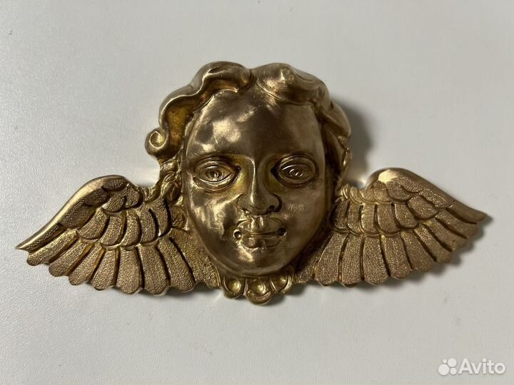 Старинный бронзовый херувим