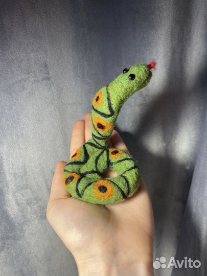 Змея из шерсти валяние