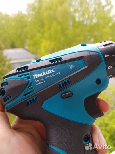 Шуруповерт makita 18v