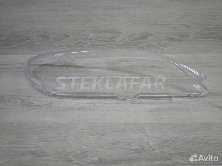 Стекло фары Mazda 3 BK хэтчбек (2003-2009) (Право