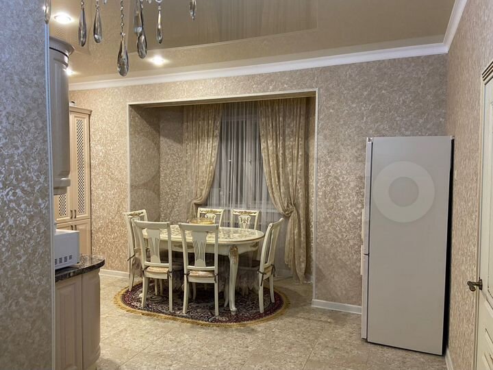 2-к. квартира, 67 м², 3/5 эт.