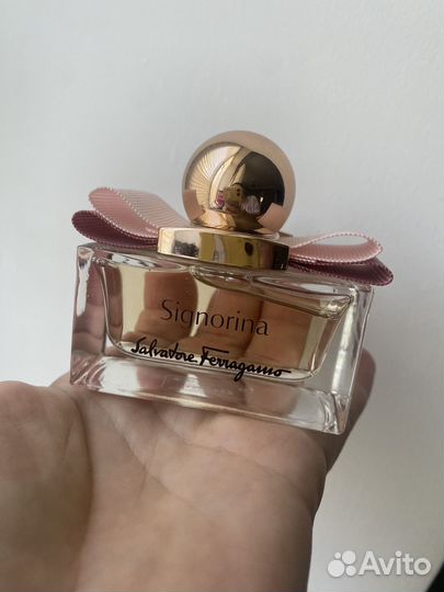 Salvatore ferragamo духи Signorina