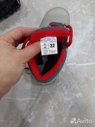 Лыжные ботинки