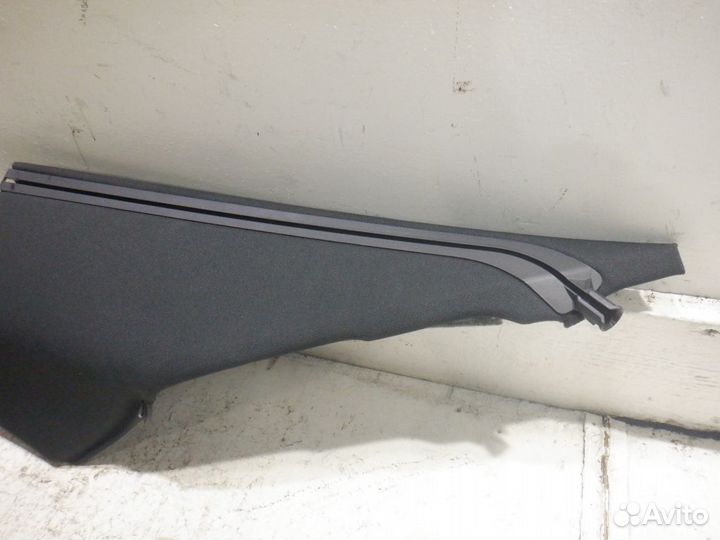 Обшивка стойки Мерседес